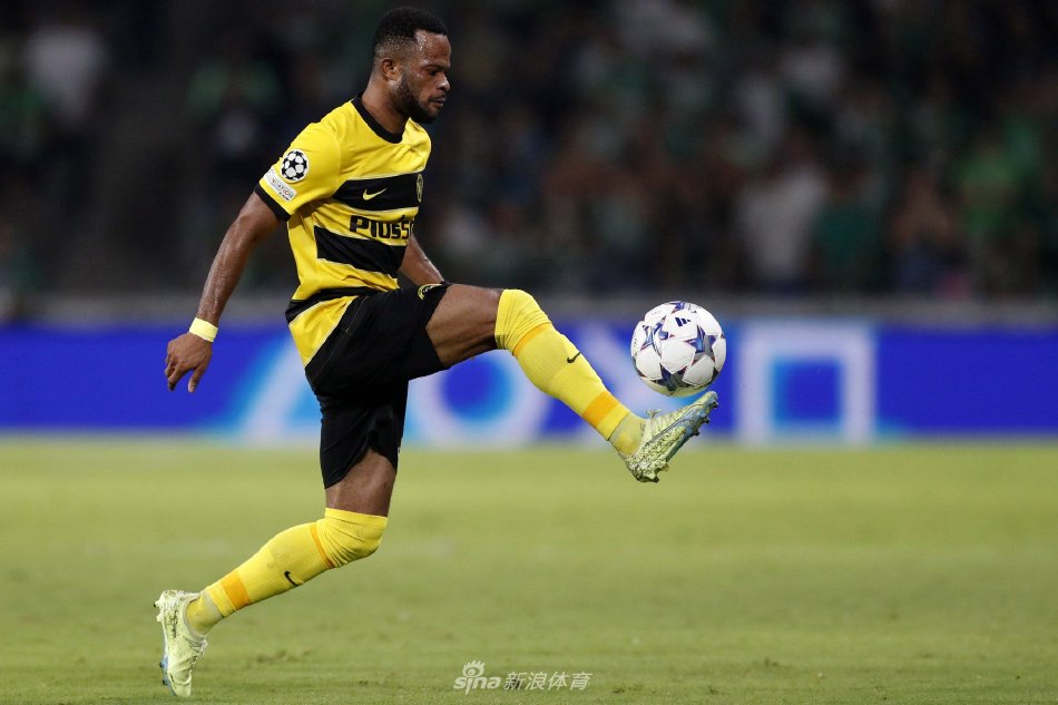 队在世青 队在世青