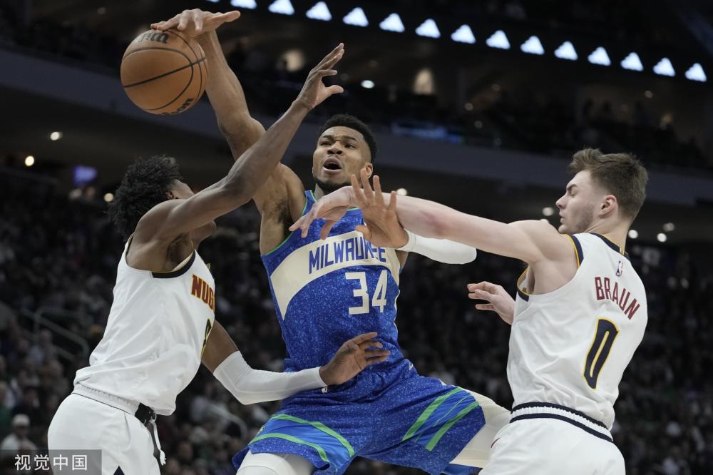 边后卫陷入 边后卫陷入